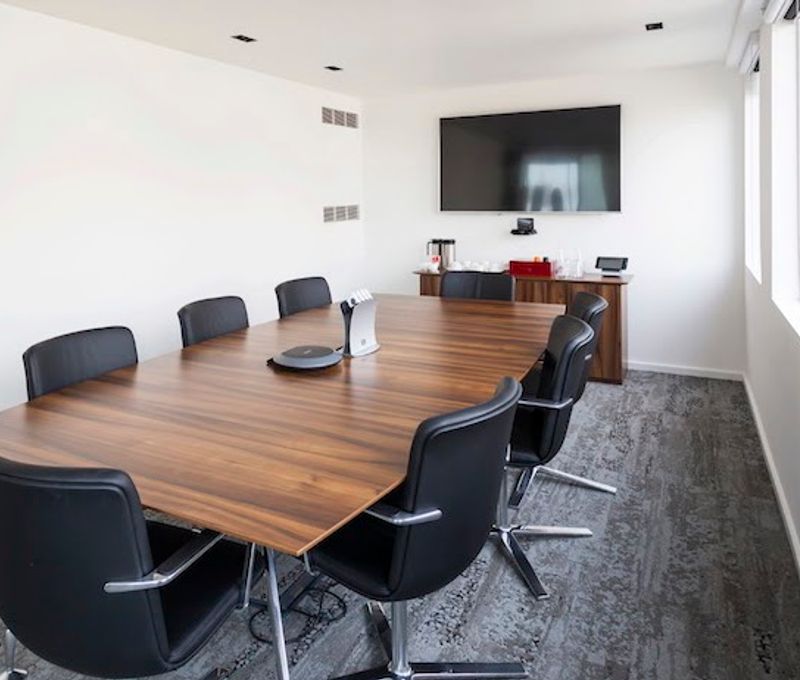 7 Harp Lane, London - Image 6