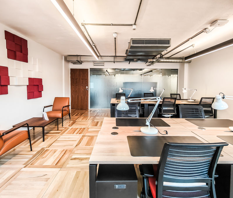 7 Harp Lane, London - Image 2