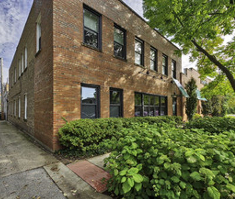 805 Greenwood Street, Evanston - Image 2
