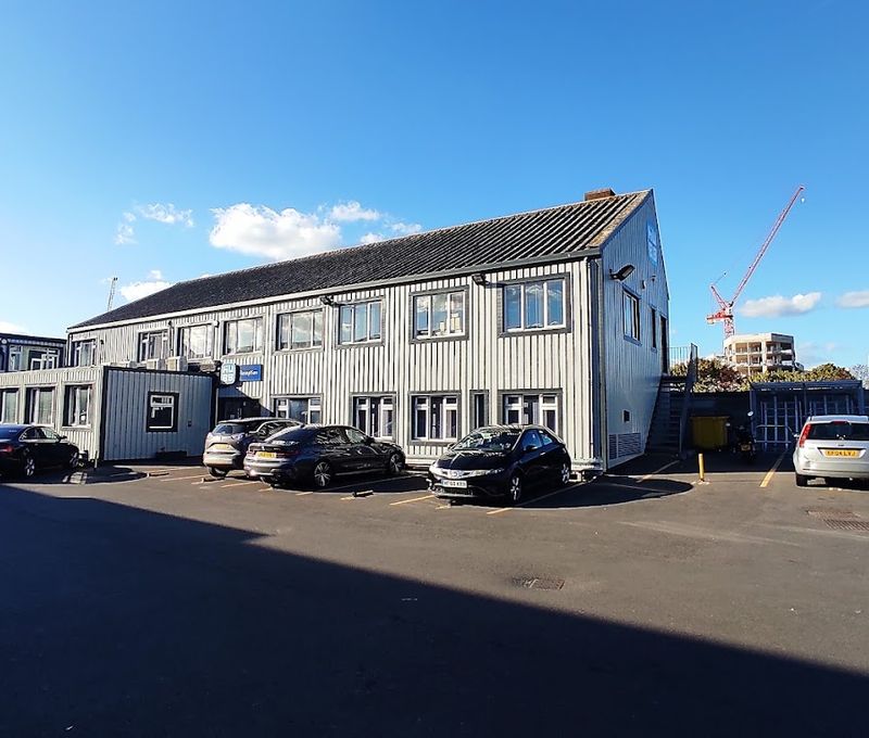 351 Rainham Rd S, Dagenham - Image 6