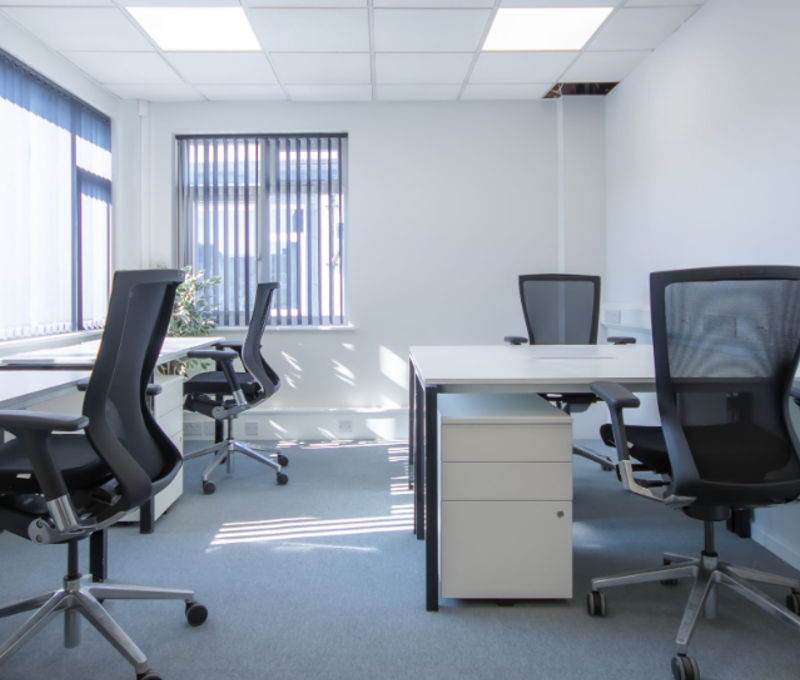 351 Rainham Rd S, Dagenham - Image 1