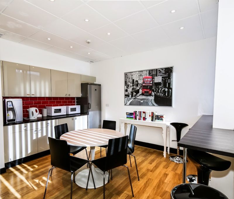 231 Vauxhall Bridge Road, London - Image 6