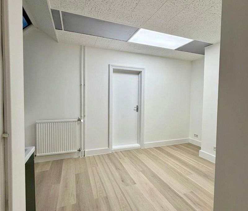 11 Welbeck Street 11 Welbeck Street, Greater London - Image 1