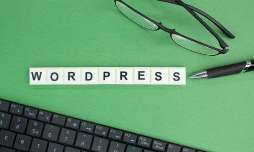 WordPress w 2024: Kluczowe Zalety i Wady dla Twojej Strony Internetowej