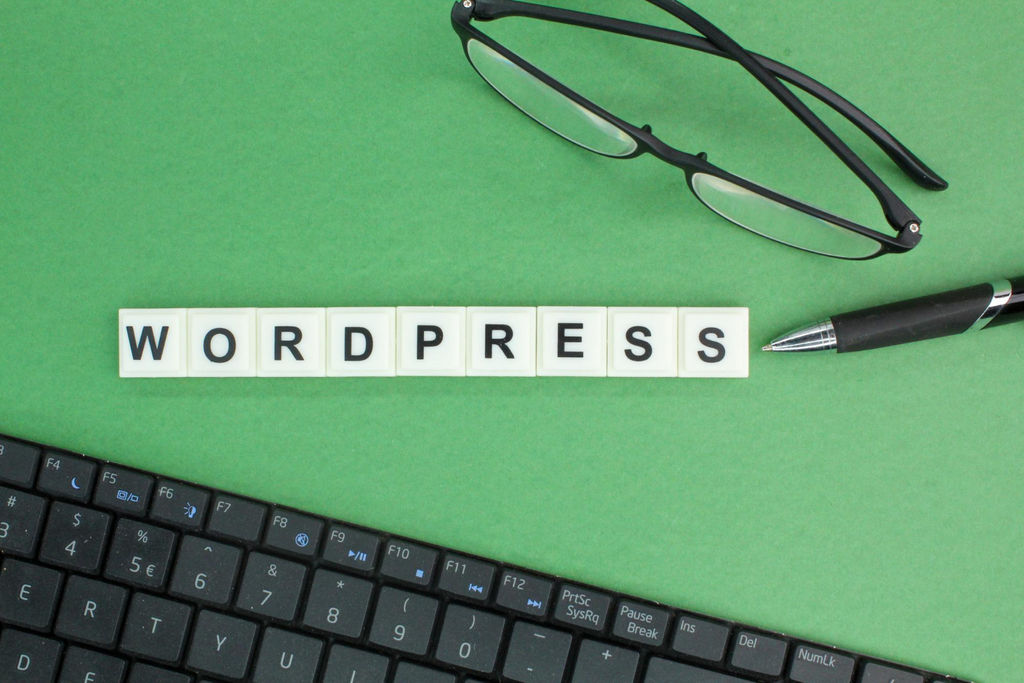 WordPress w 2024: Kluczowe Zalety i Wady dla Twojej Strony Internetowej