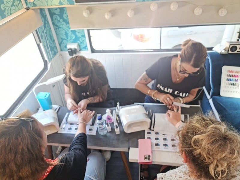 Are you looking to start your own mobile nail salo, located in sydney nsw  6354