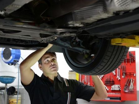 Tyre Retailer And Auto Mechanical Business Next To Freeway Nor Perth