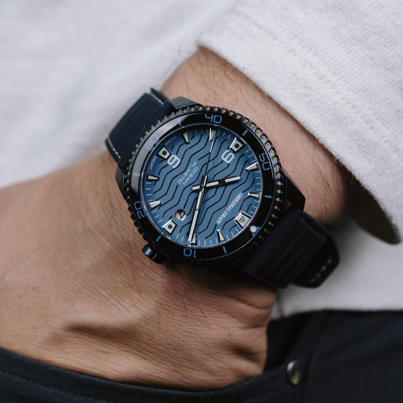 Teakholz Blue Ocean Plastic Diver 44mm