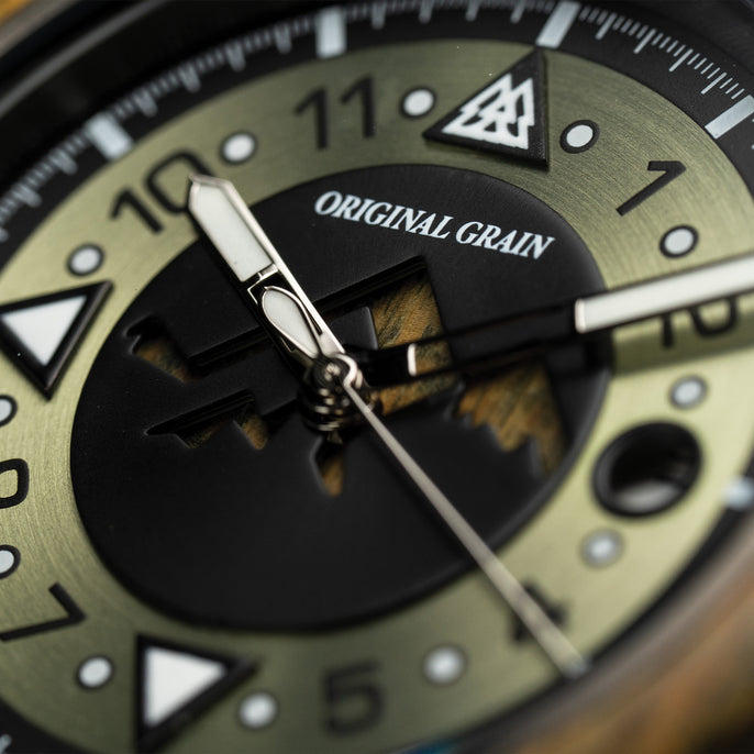 Andes Palo Santo Gunmetal Mountain Range 43mm