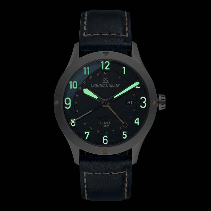 Maple Silver Pilot Zulu 43 mm von Original Grain Lumi Details