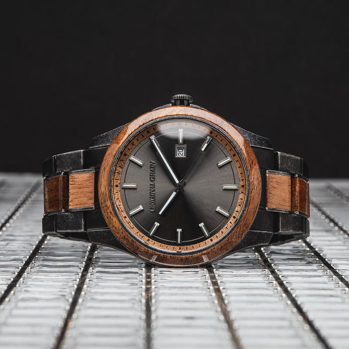 Koa Stonewashed Steel Classic 43mm side view by Original Grain