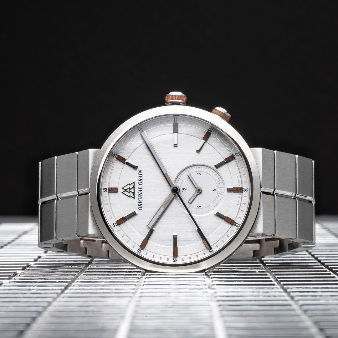 Walnut Silver Sport MNML 43mm Seitenansicht von Original Grain