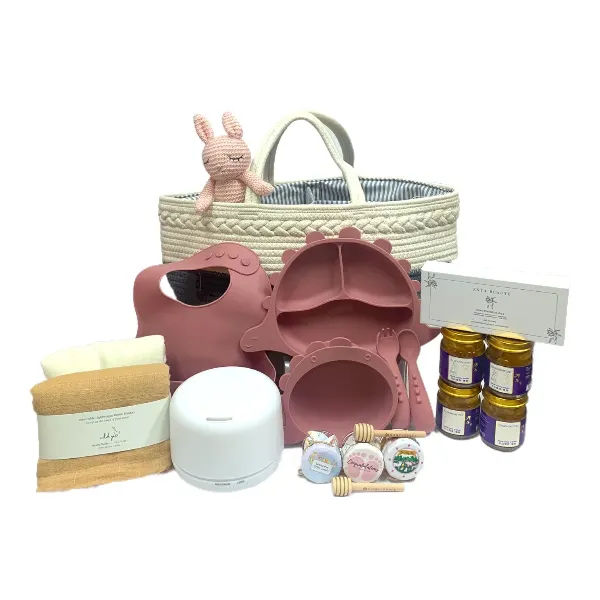 Picture of Wonderful Beginnings Premium Hamper (Girl) - copy