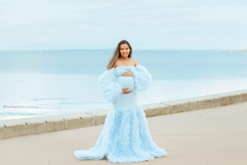 maternity photographer brisbane by Nadia Photo