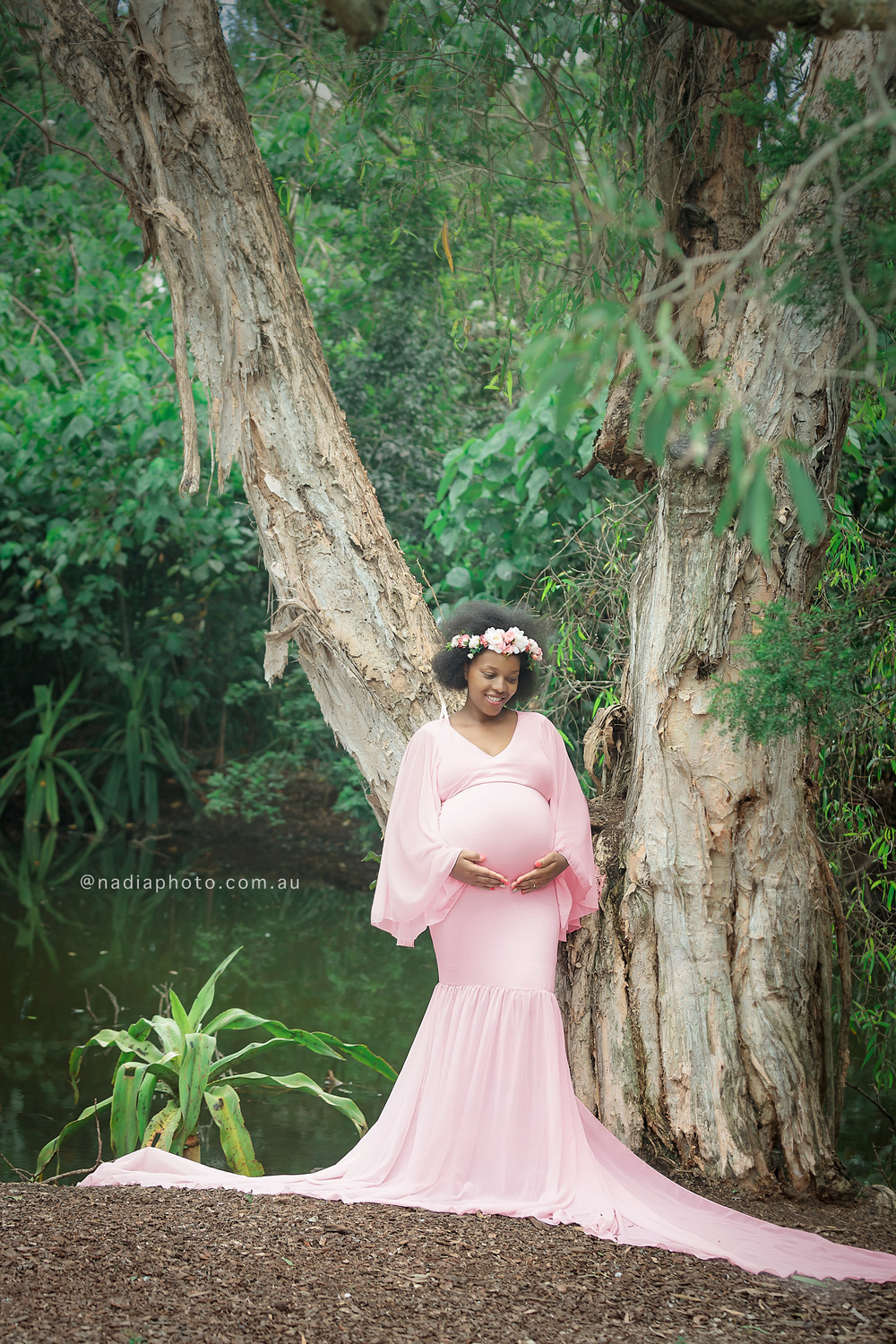 Maternity photographer Brisbane by Nadia Photo