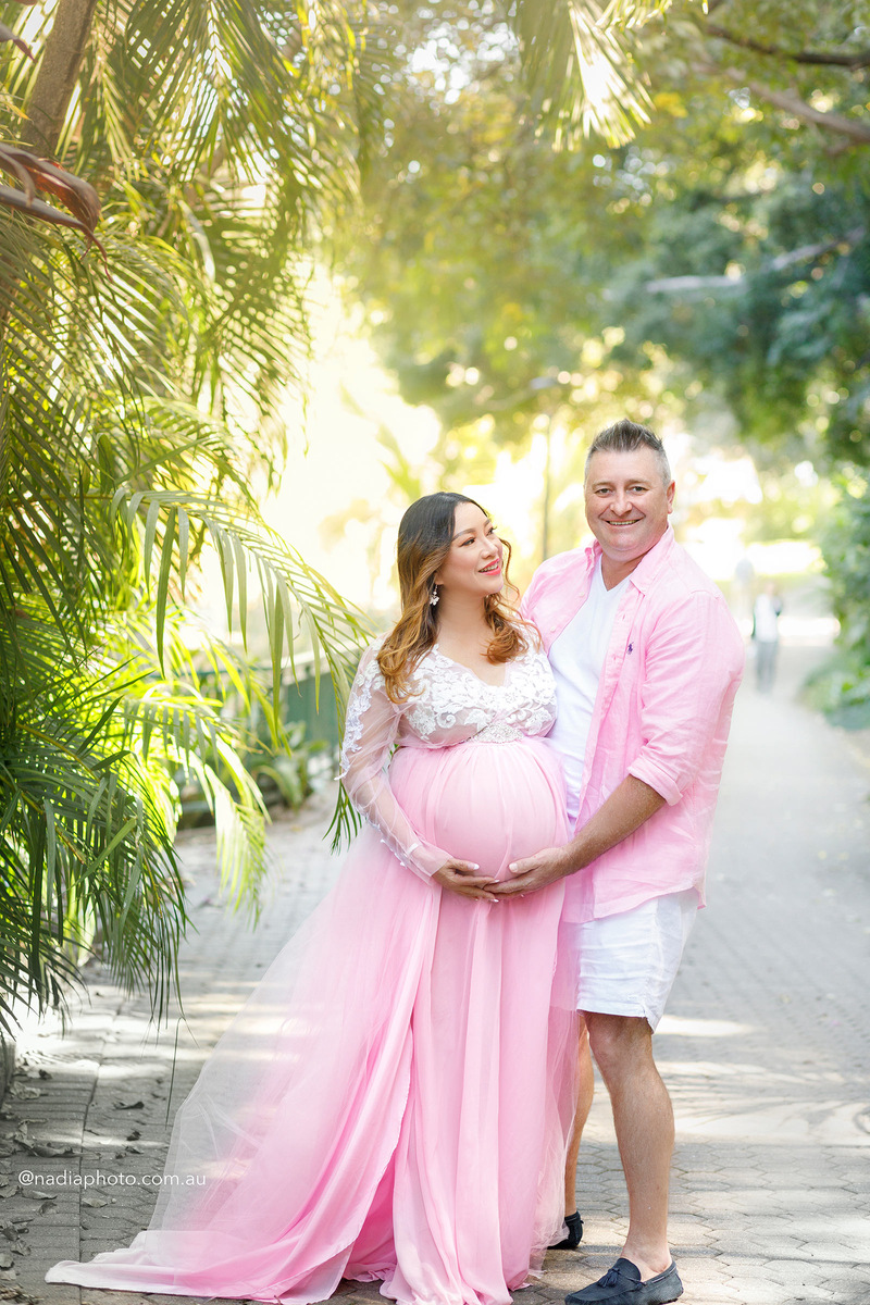 maternity photographer brisbane by Nadia Photo