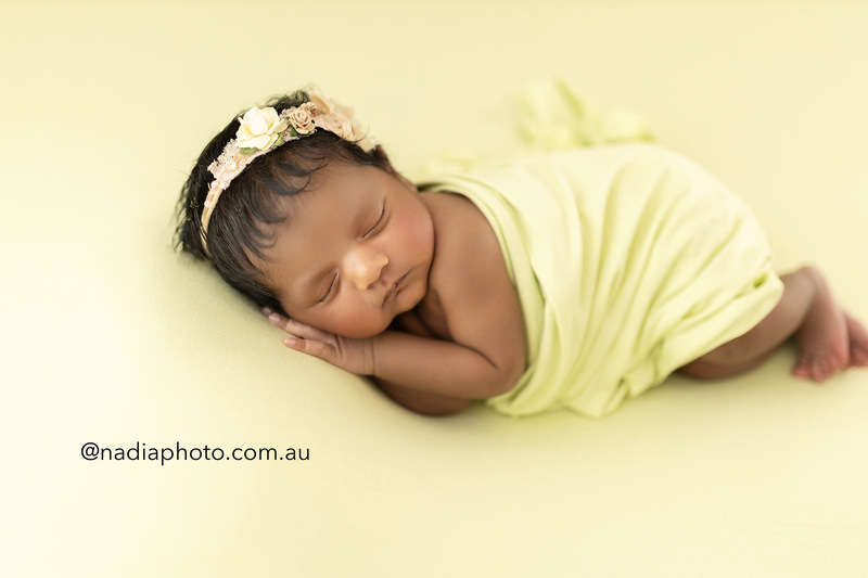 newborn photographer brisbane by Nadia Photo