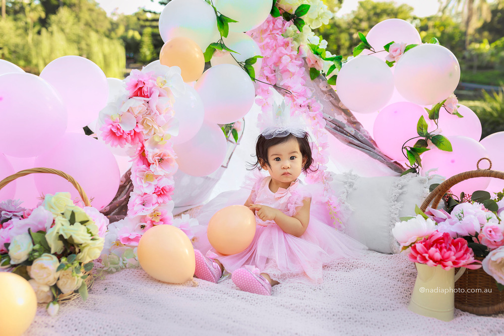 Newborn photographer Brisbane by Nadia Photo