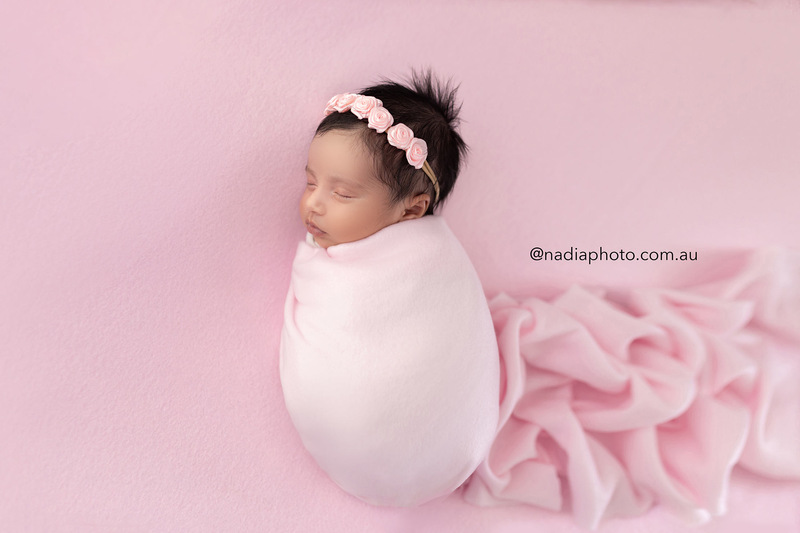 newborn photographer brisbane by Nadia Photo