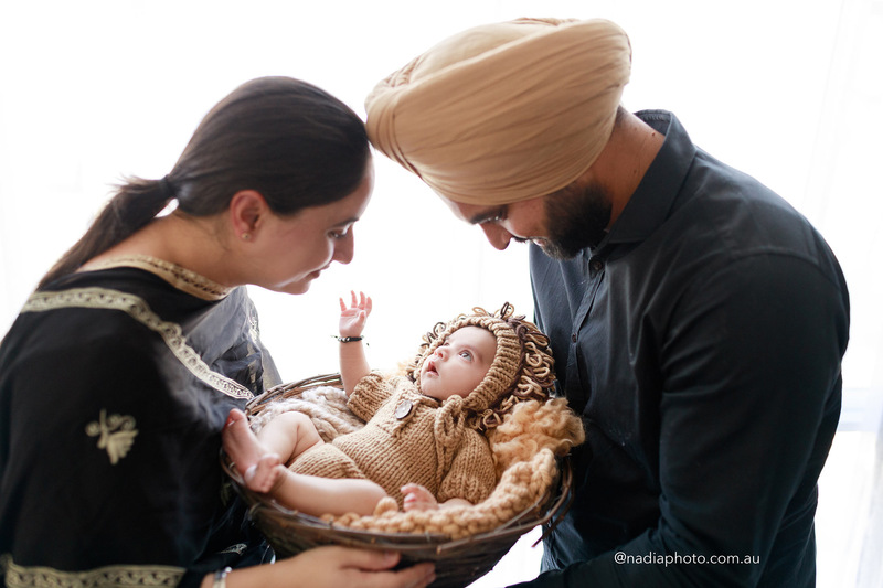 newborn photographer brisbane by Nadia Photo