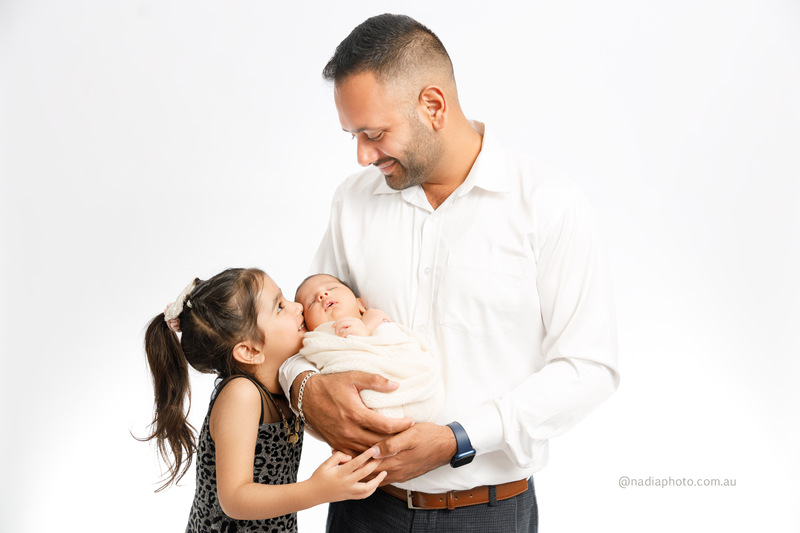 newborn photographer brisbane by Nadia Photo