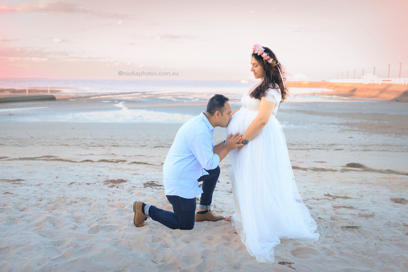 maternity photographer brisbane by Nadia Photo