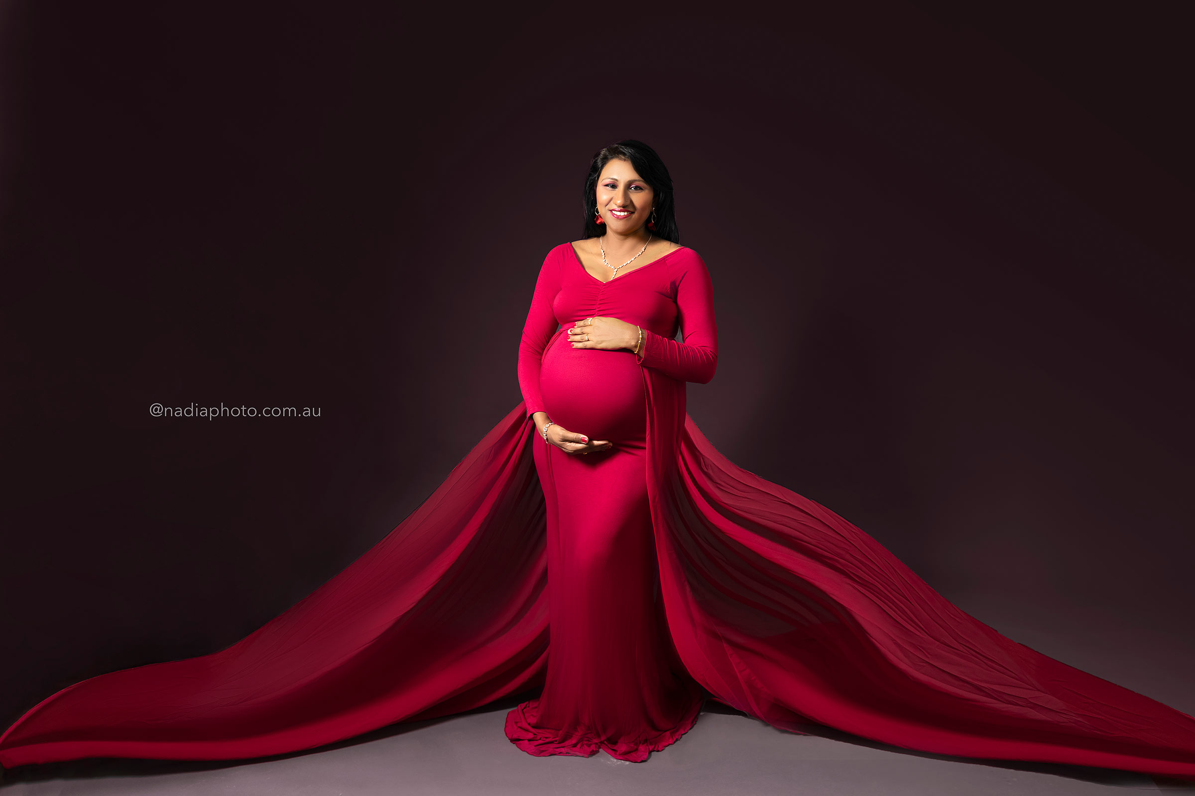 Pregnancy Photoshoot in Studio  Brisbane Nadia Photo
