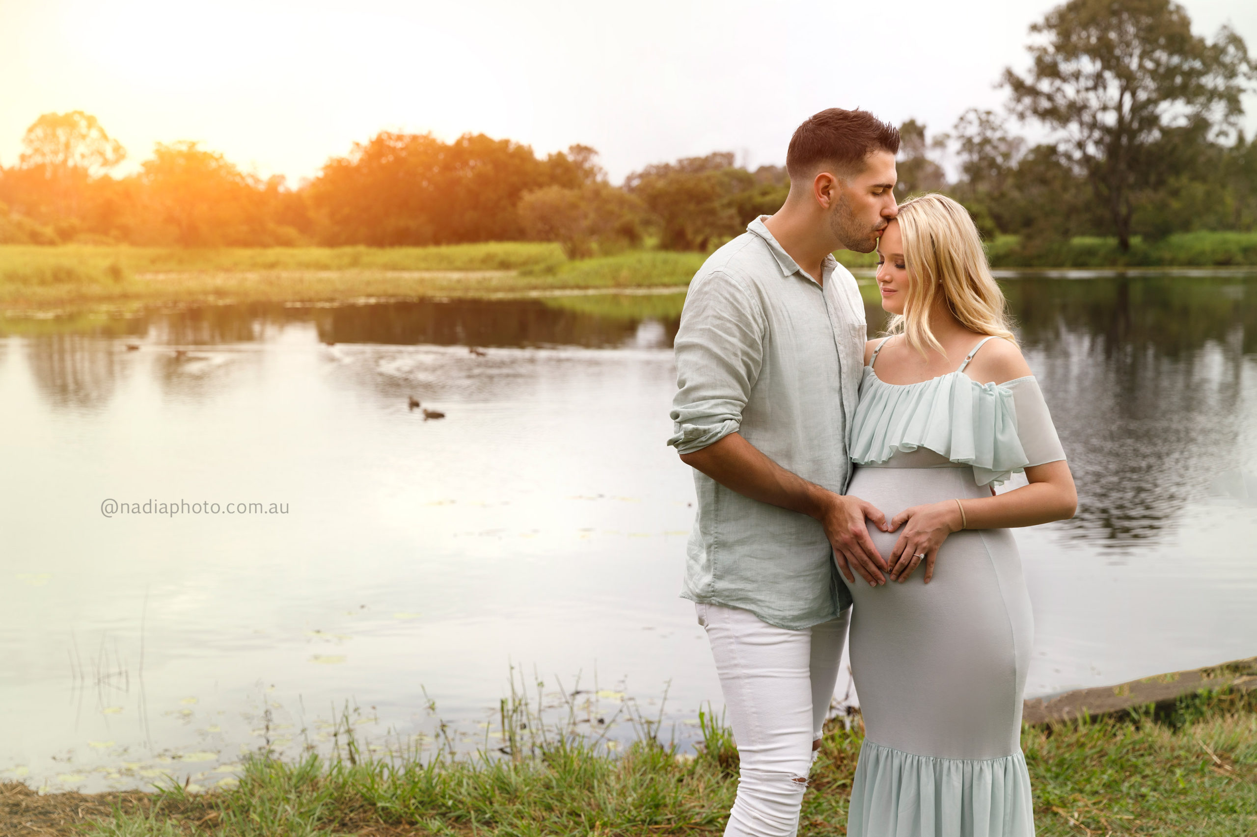 MATERNITY SHOOT IN TINGALPA, BRISBANE