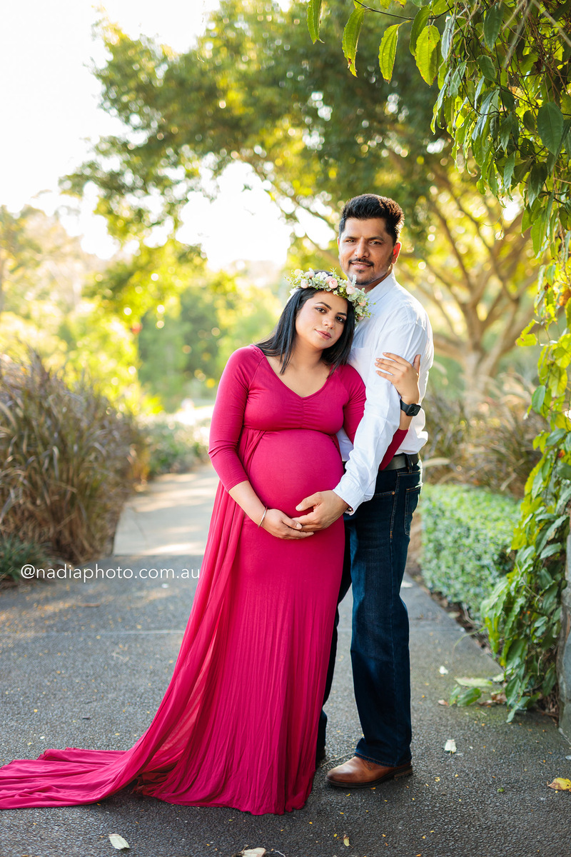 maternity photographer brisbane by Nadia Photo