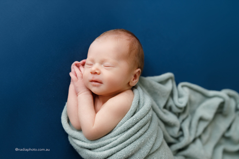 newborn photographer brisbane by Nadia Photo