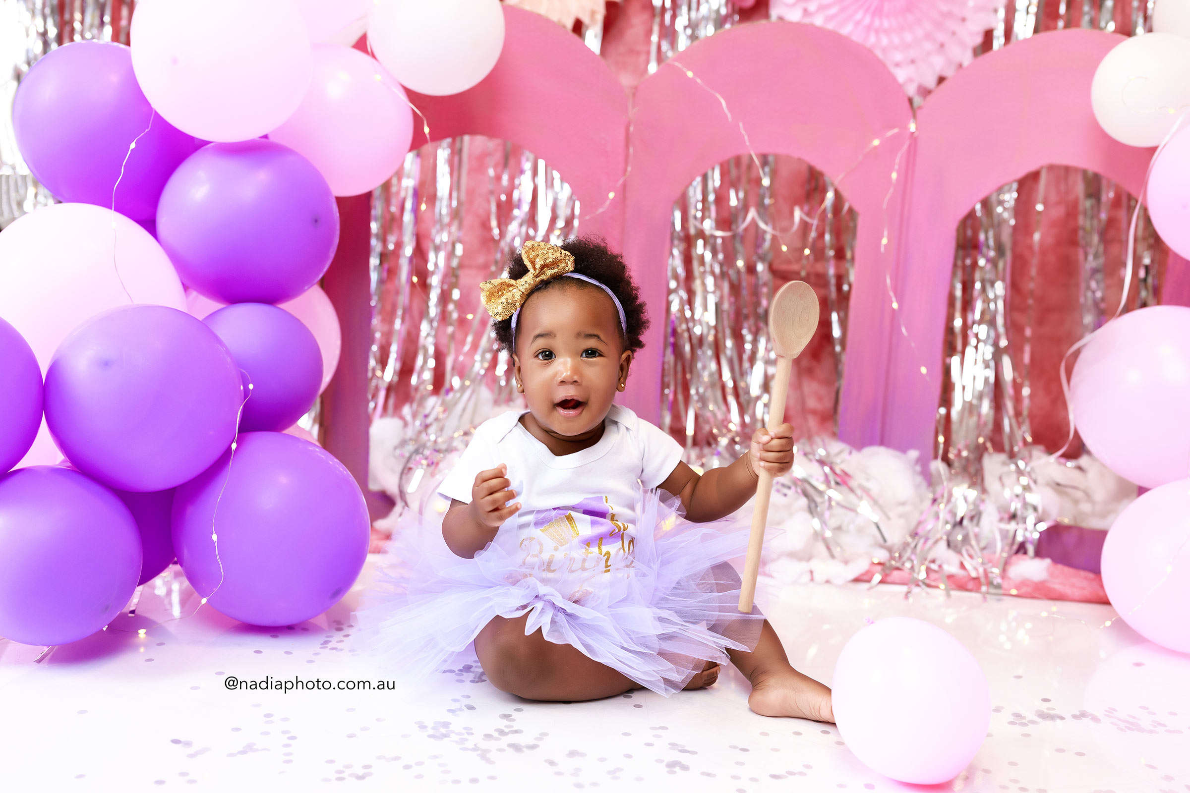 Cakesmash Photoshoot for baby girl Pink arches - Brisbane - Nadiaphoto