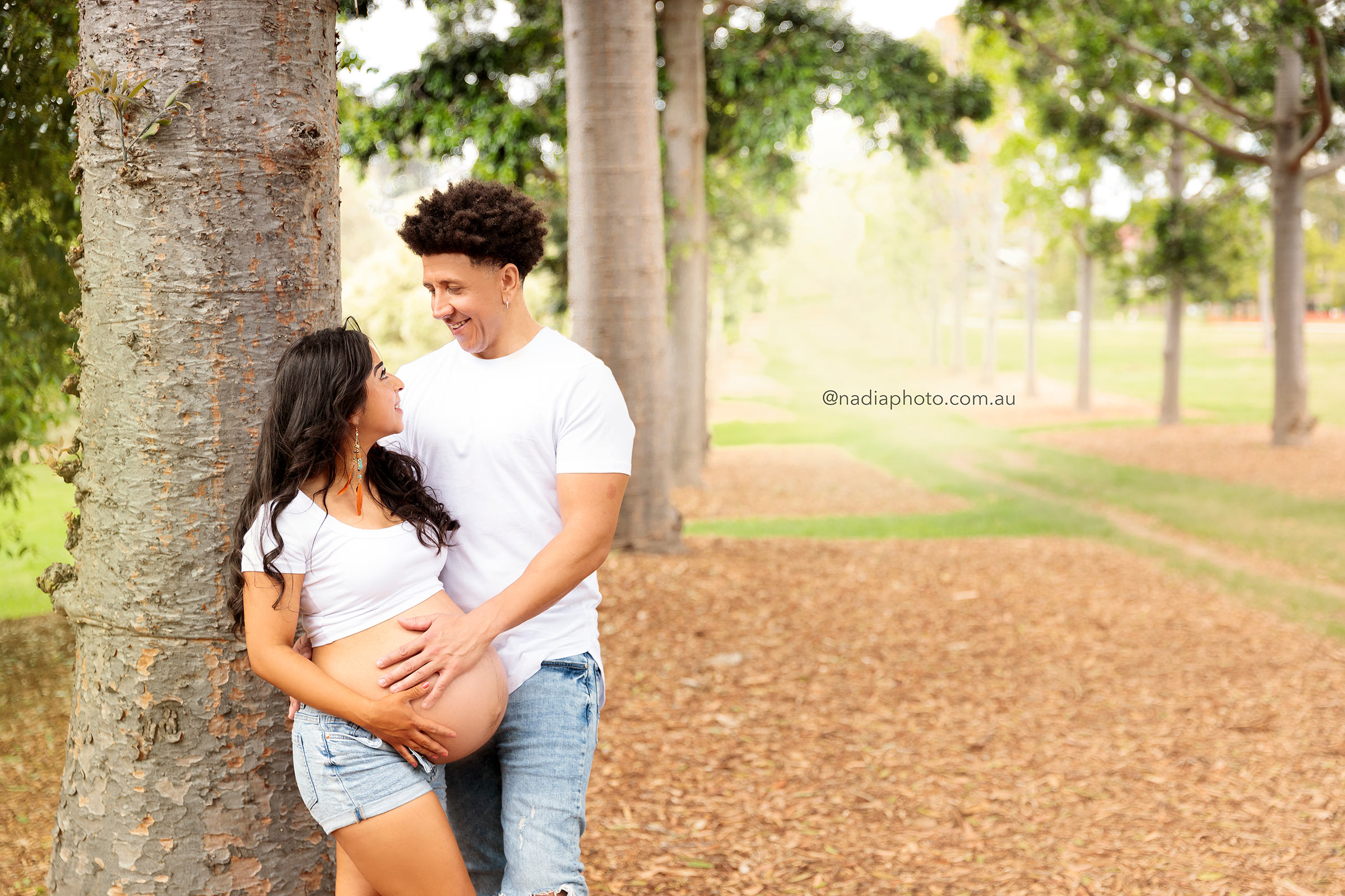 Pregnancy photoshoot in Sherwood Arboretum