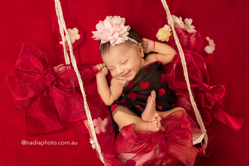 newborn photographer brisbane by Nadia Photo