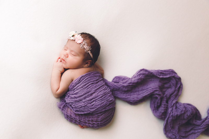 newborn photographer brisbane by Nadia Photo