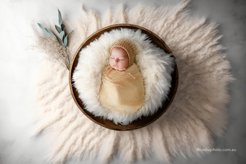 newborn photographer brisbane by Nadia Photo