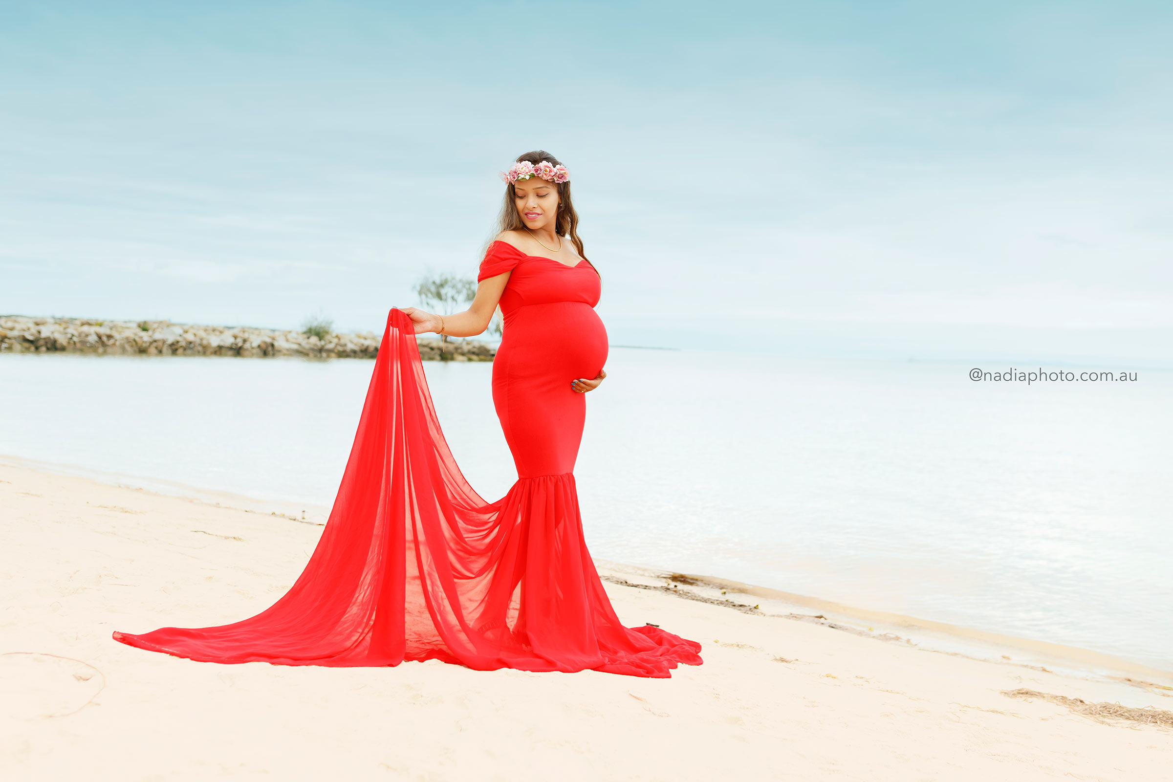 Brisbane Beach Maternity Photoshoot Wynnum Foreshore