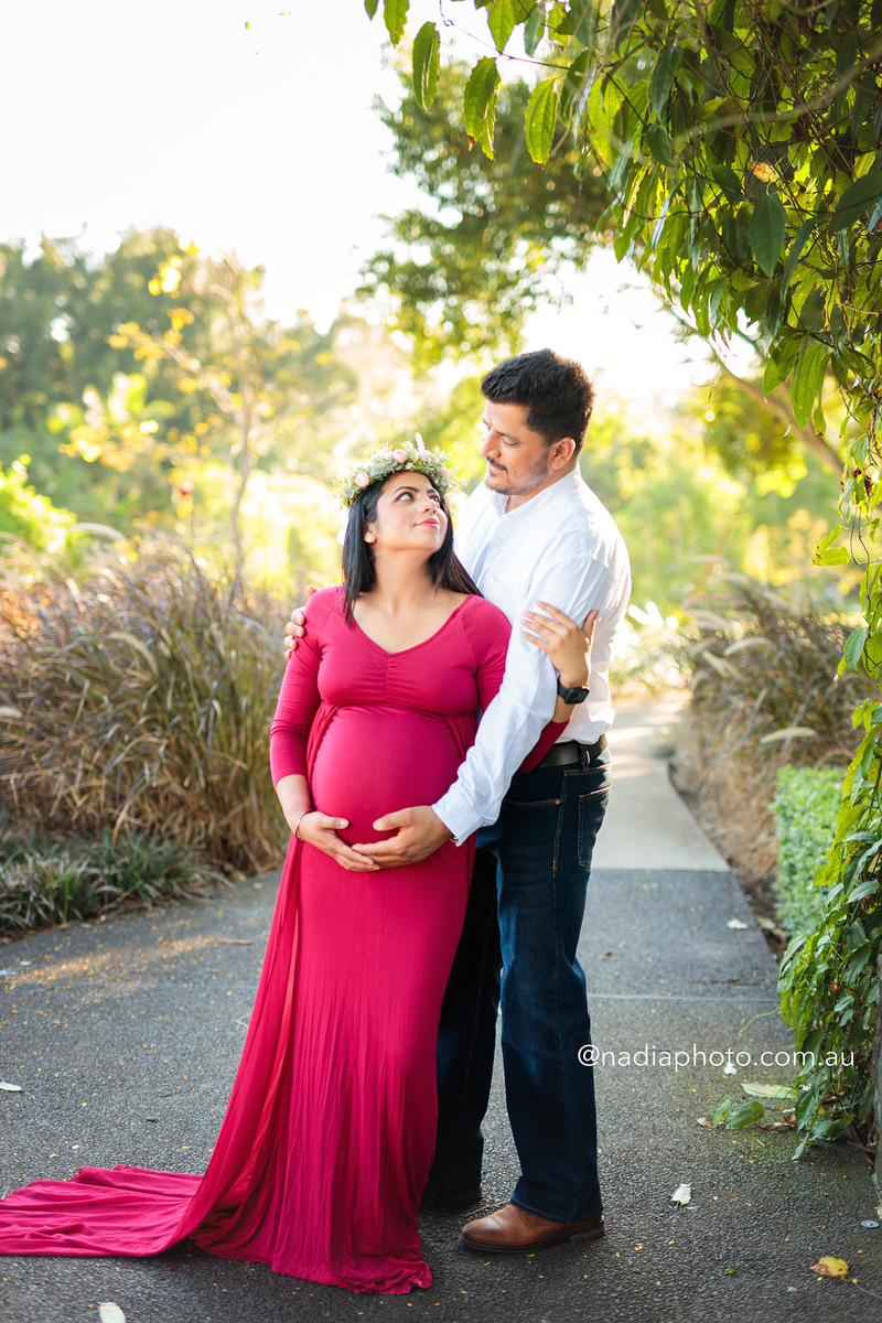 maternity photographer brisbane by Nadia Photo