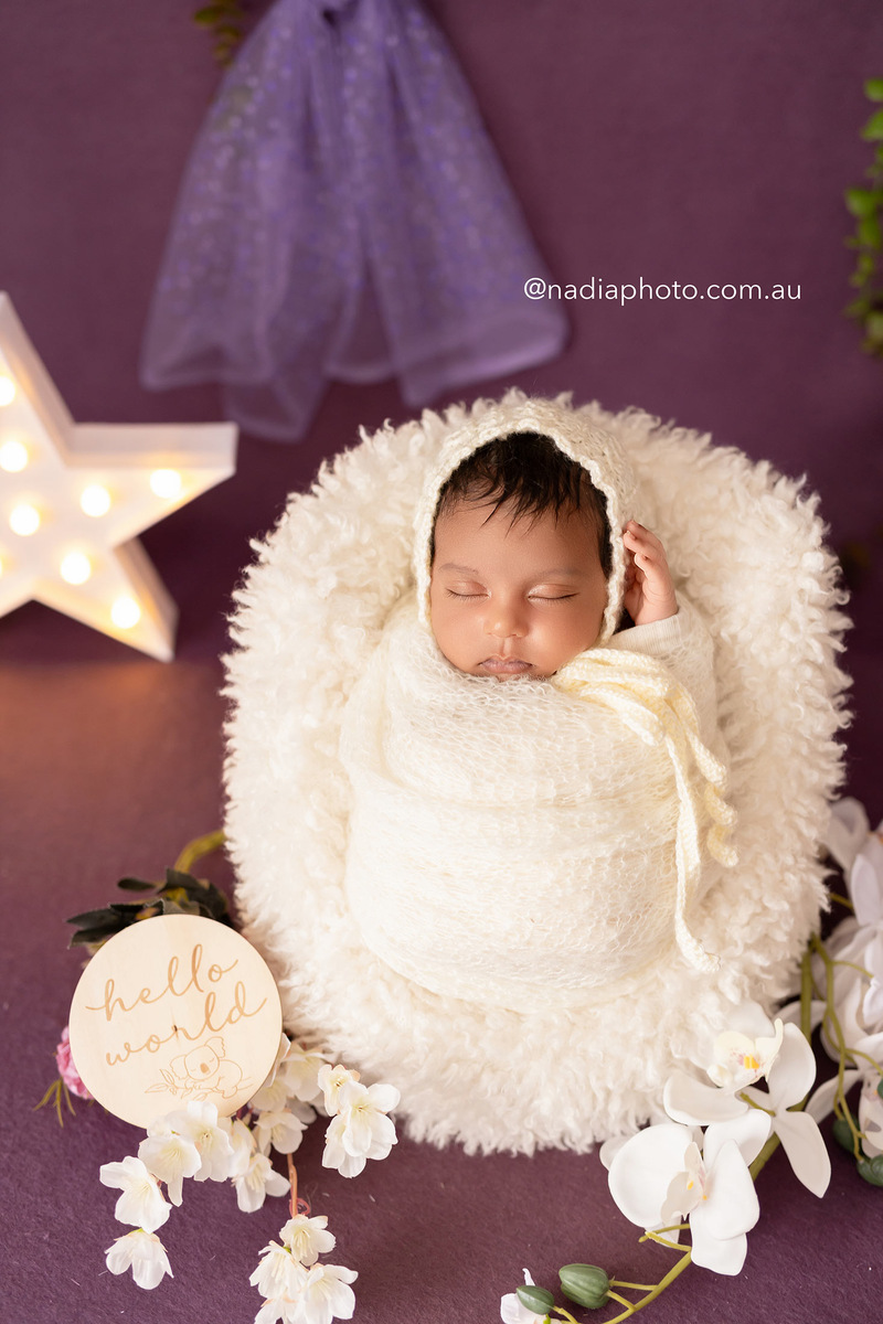 newborn photographer brisbane by Nadia Photo