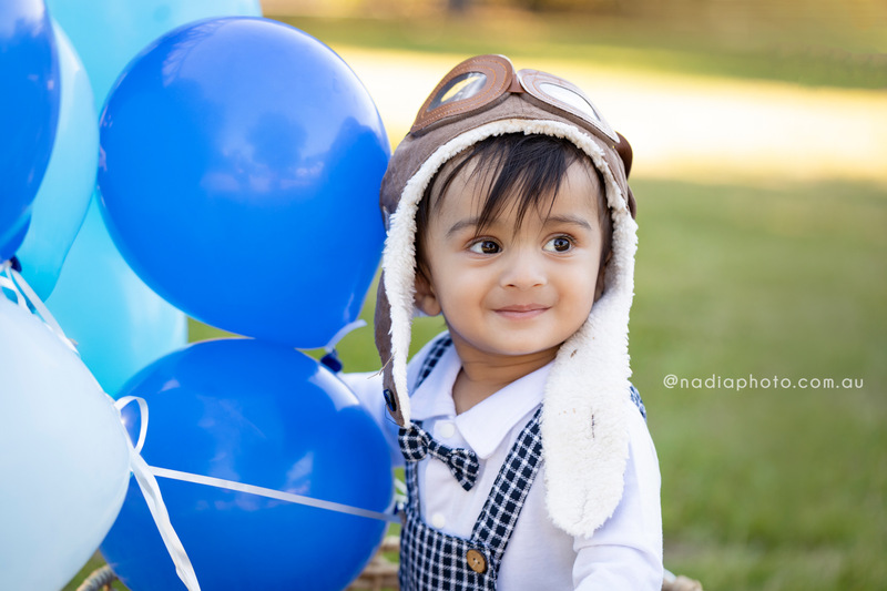 cakesmash photography, cakesmash photoshoot by Nadia Photo