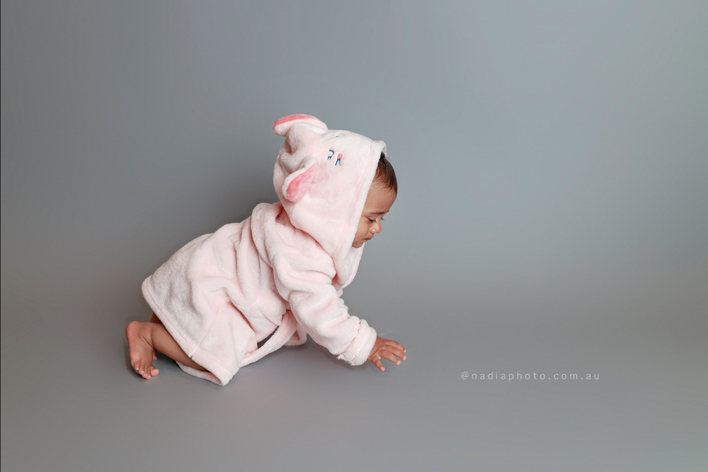 Newborn photographer Brisbane by Nadia Photo