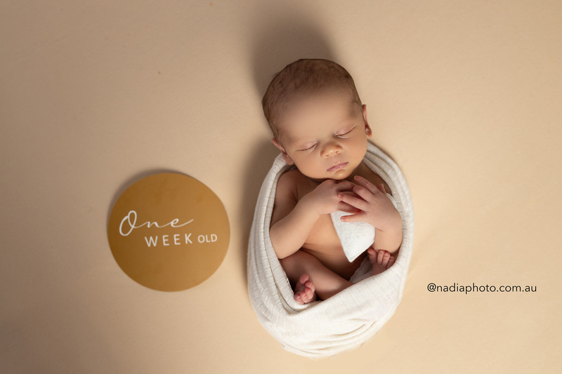 newborn photographer brisbane by Nadia Photo