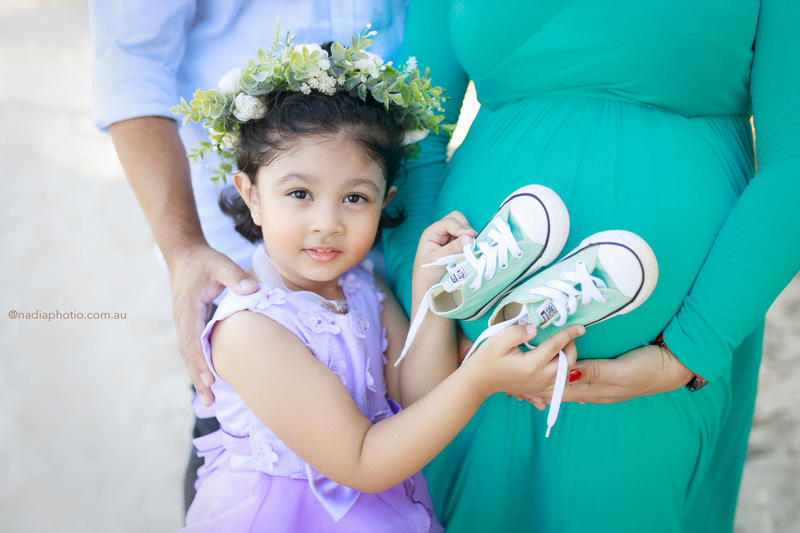 maternity photographer brisbane by Nadia Photo