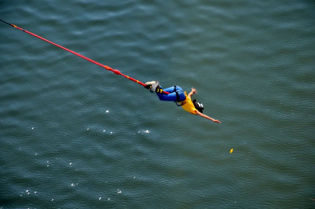 Open trip Open Trip Rope Jump Rajamandala star Jakarta  untuk paket wisata domestik hemat dan perjalanan rombongan San Trip