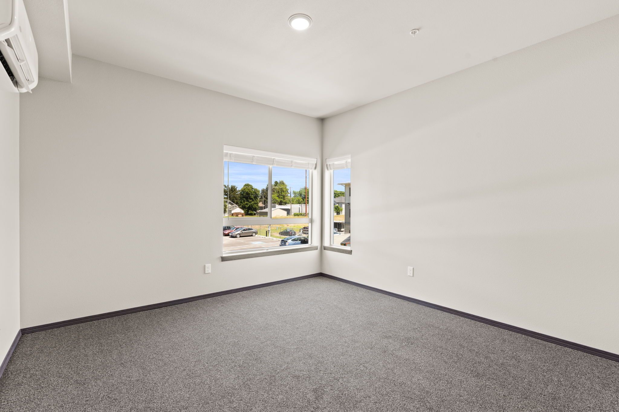 Interior View 10