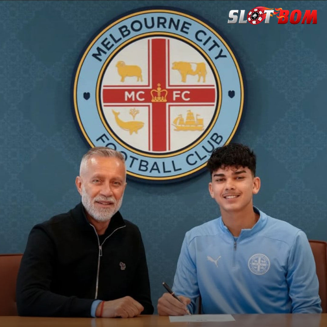 Matthew Baker resmi profesional di Melbourne City FC