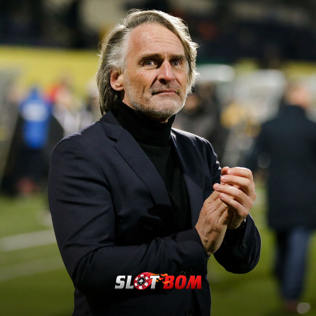 Riekerink Nilai Hasil Imbang Kontra Persib Sudah Sepadan bagi Dewa United