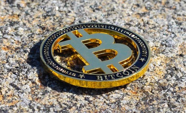 Bitcoin Price Upscale to $7,000 of Weekly Close