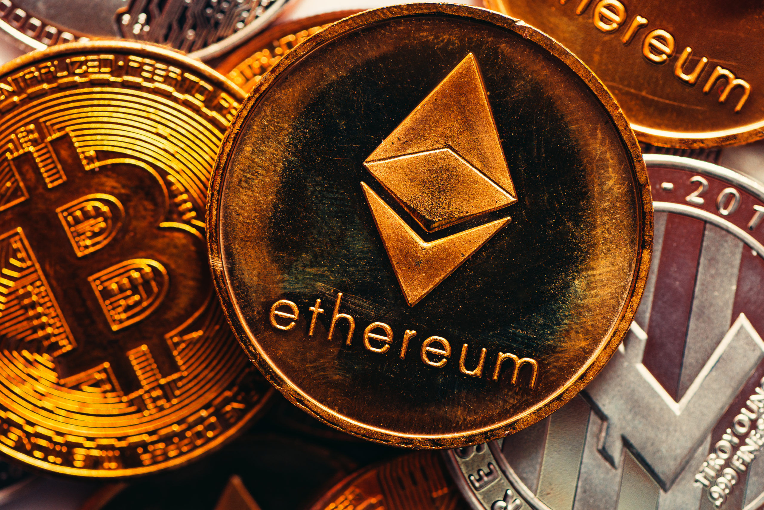 Just HODL! Bitcoin and Ethereum beat ‘lower risk’ crypto index funds