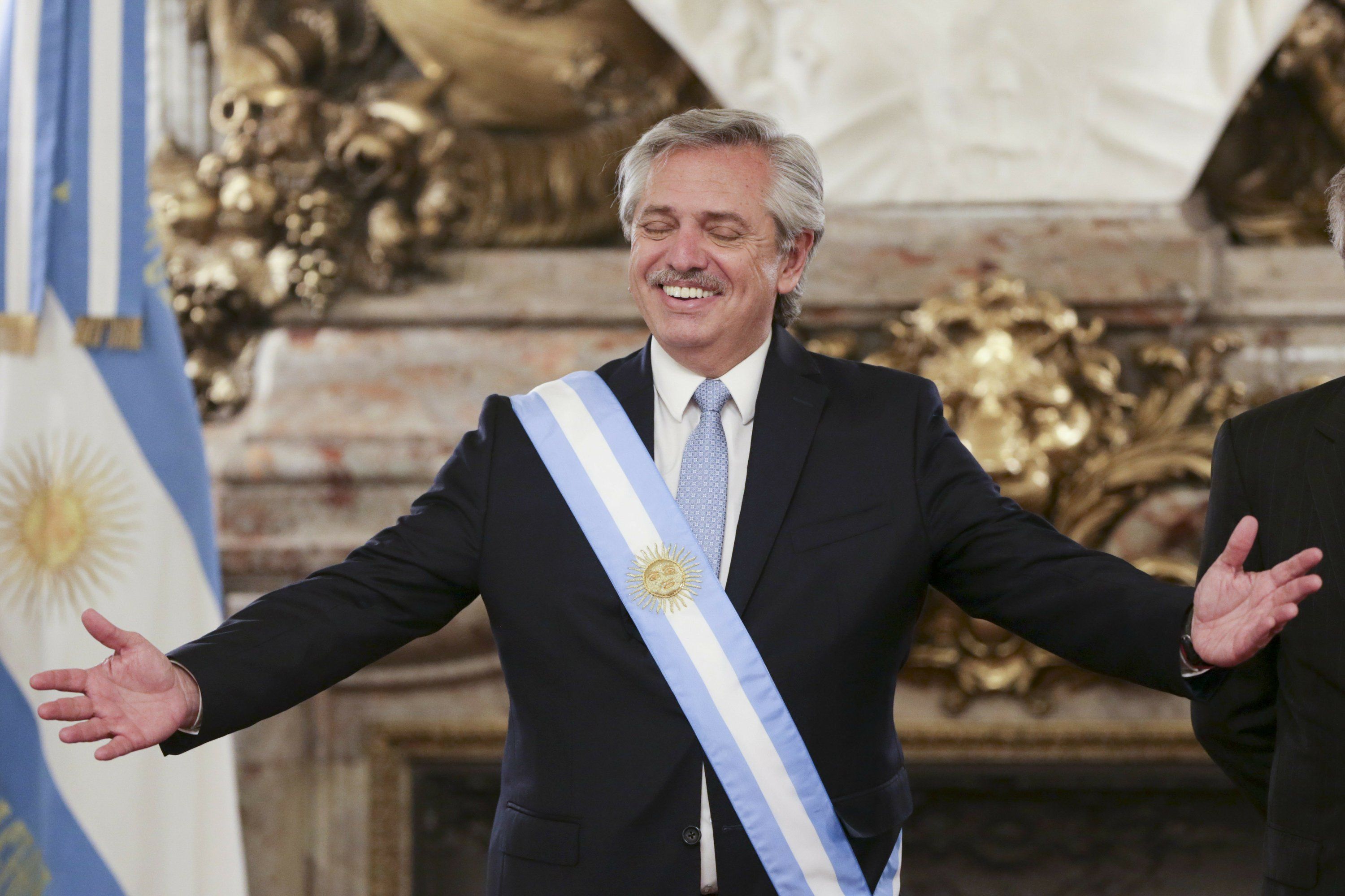 President of Argentina open Bitcoin and a CBDC however central bank says no