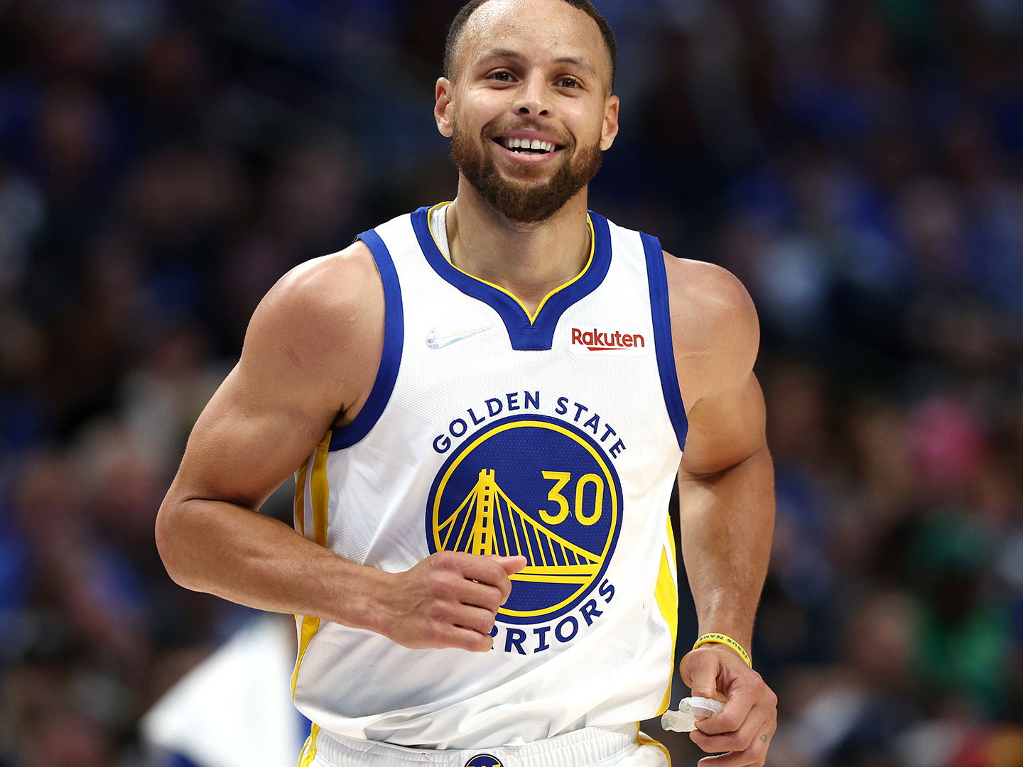 Steph Curry files trademark for the Curryverse, wherever players earn NFTs